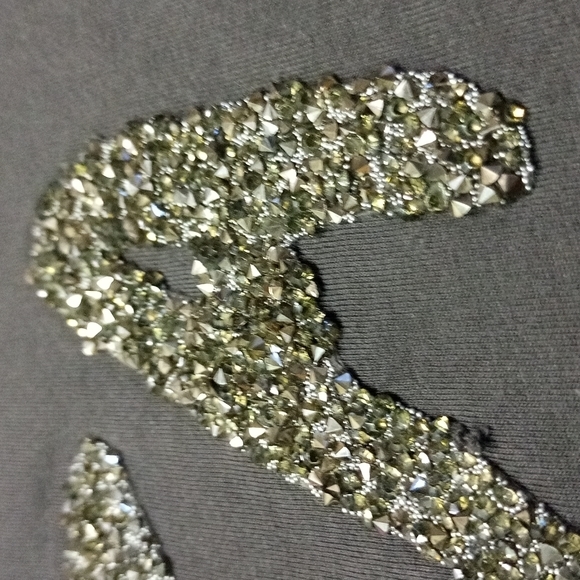 H&M SUPER COOL GRAPHICS!!..3D Sparkly Gemstone (YEAH) Tee!! - Picture 2 of 4